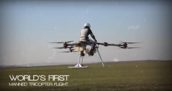 1er tricoptère piloté au monde FLIKE avec hélices E-PROPS