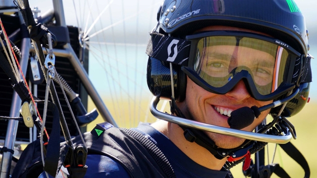 alex mateos champion d'europe de slalom paramoteur 2016 à bornos mac fly polini eprops